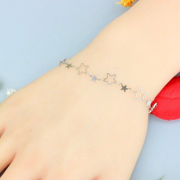 "Elegant & Trendy Bracelet, A Perfect Gift for Women, Thoughtful, EVCH1590 - Picture 9 of 10